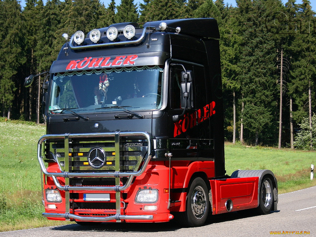 , mercedes, trucks